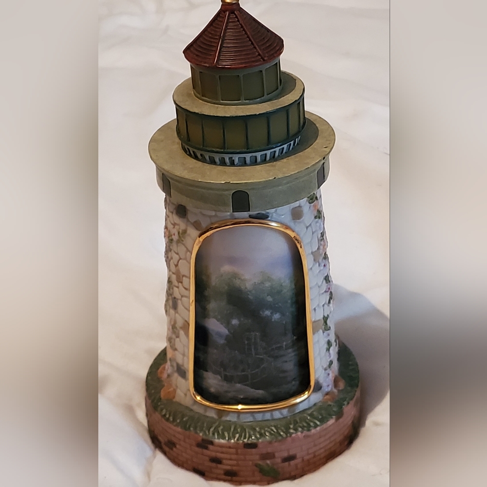 Ardleigh Elliott Thomas Kinkade Beacon of Hope Lighthouse.